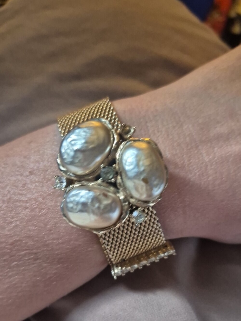 Robert Zentall Gold Mesh Bracelet with Faux Pearl Cabochons Missing Rhinestone